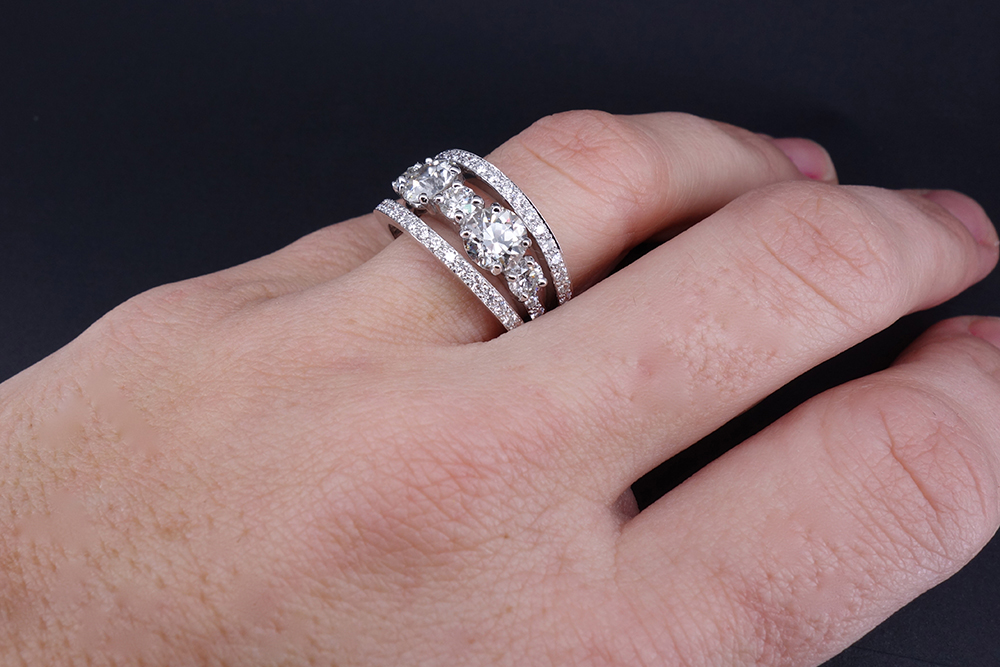 bague moderne diamants