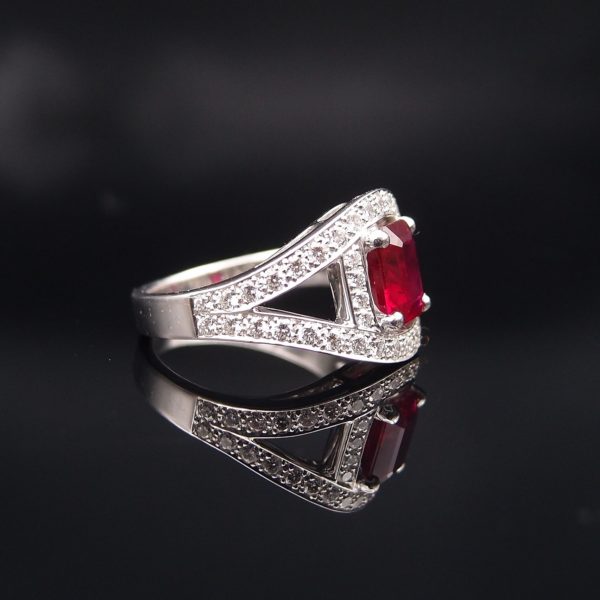 bague rubis et diamants or blanc 18 carats