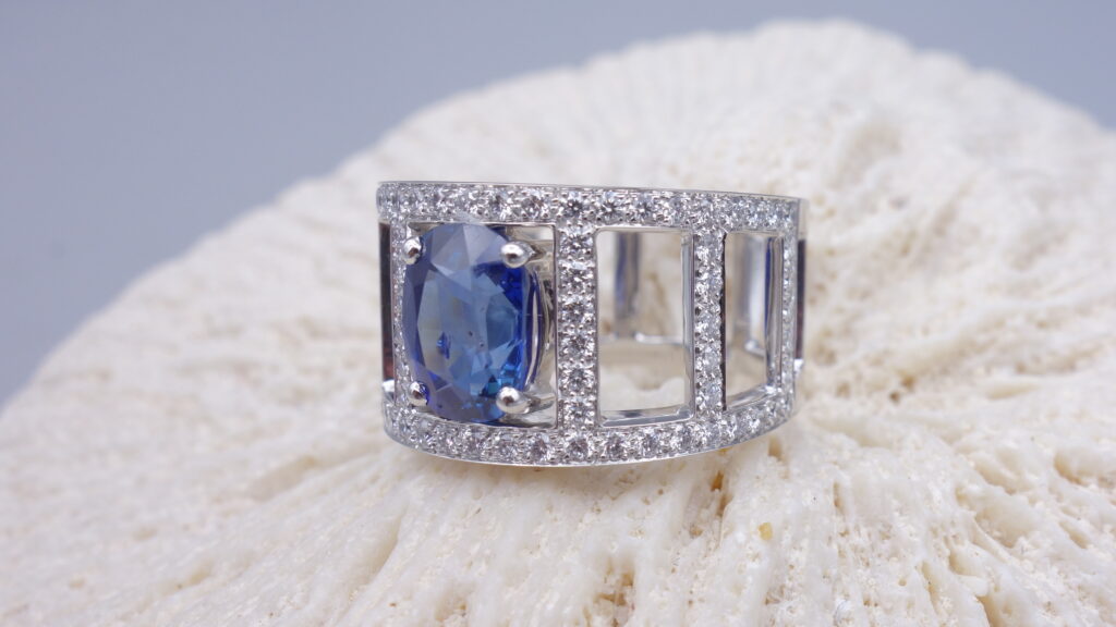 bague bandeau saphir