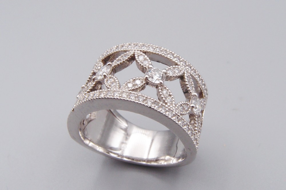 bague de fiançailles bandeau