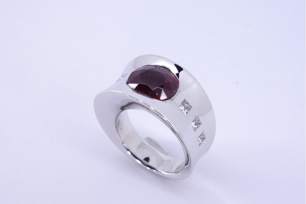 Bague “Mauchrétien” Tourmaline et Diamants