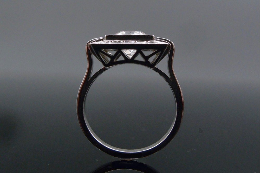 Bague Platine Art Déco Diamant 2.05 cts H/VVS2 taille ancienne