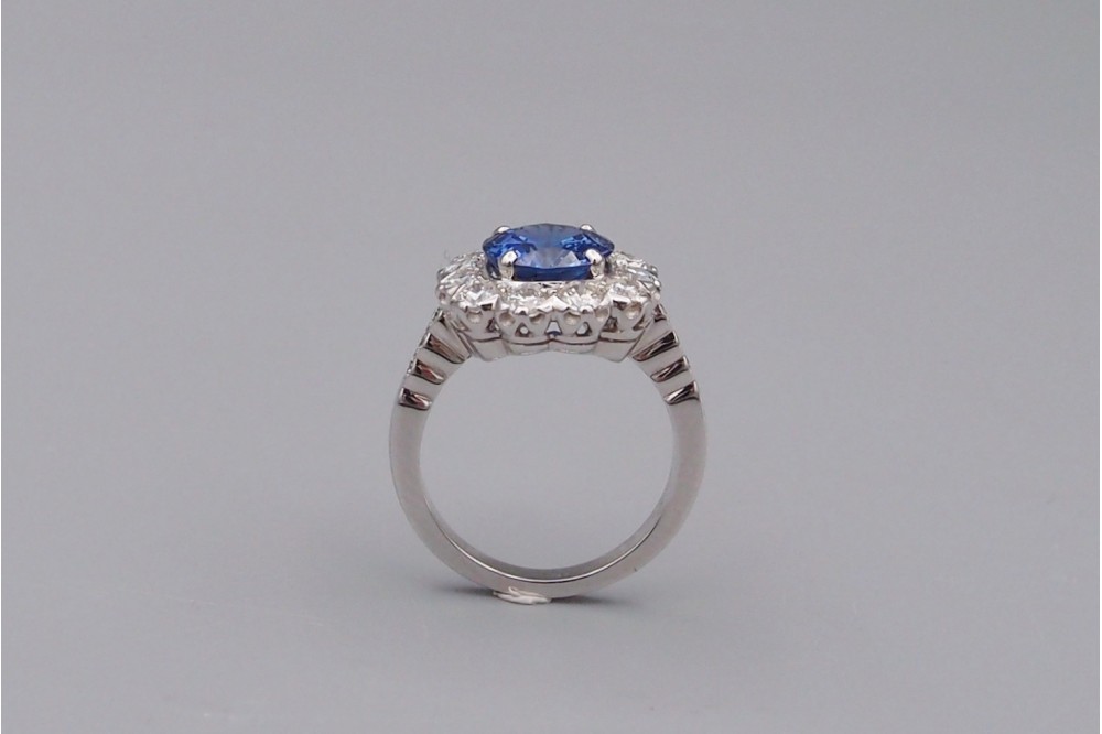 bague pompadour saphir et diamants
