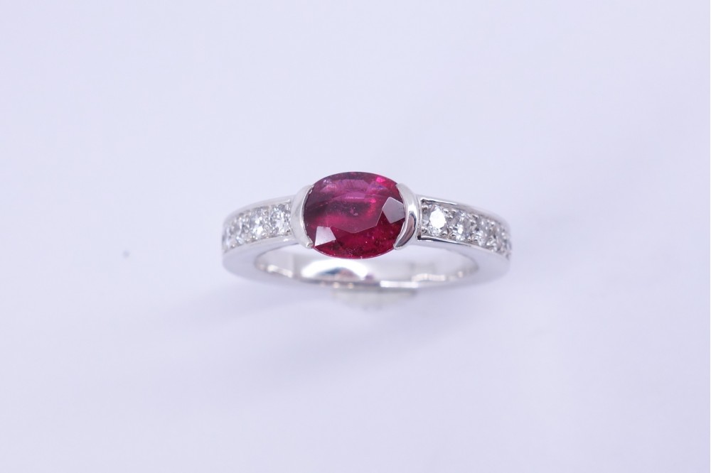 bague de fiançailles tourmaline rose