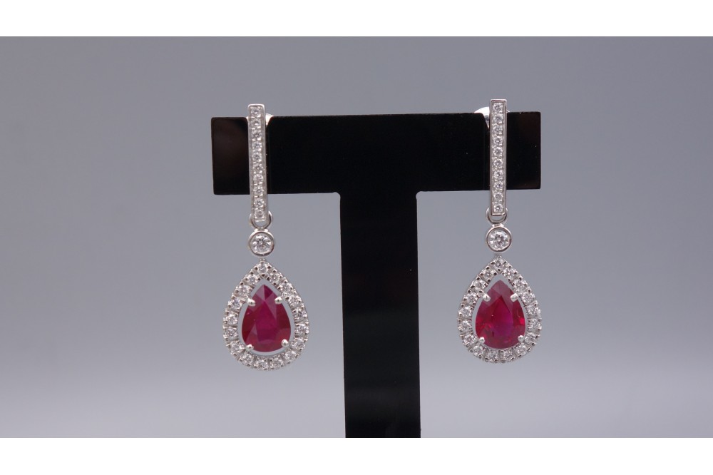 Boucles d’oreilles Rubis Birman “Poire”