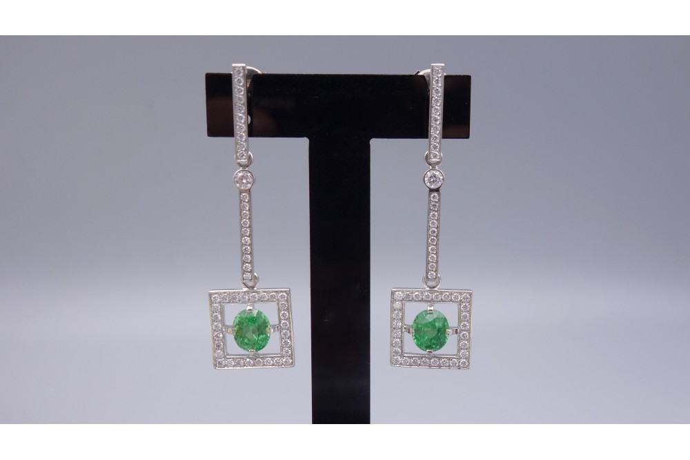 Boucles d’oreilles Tsavorite et diamants