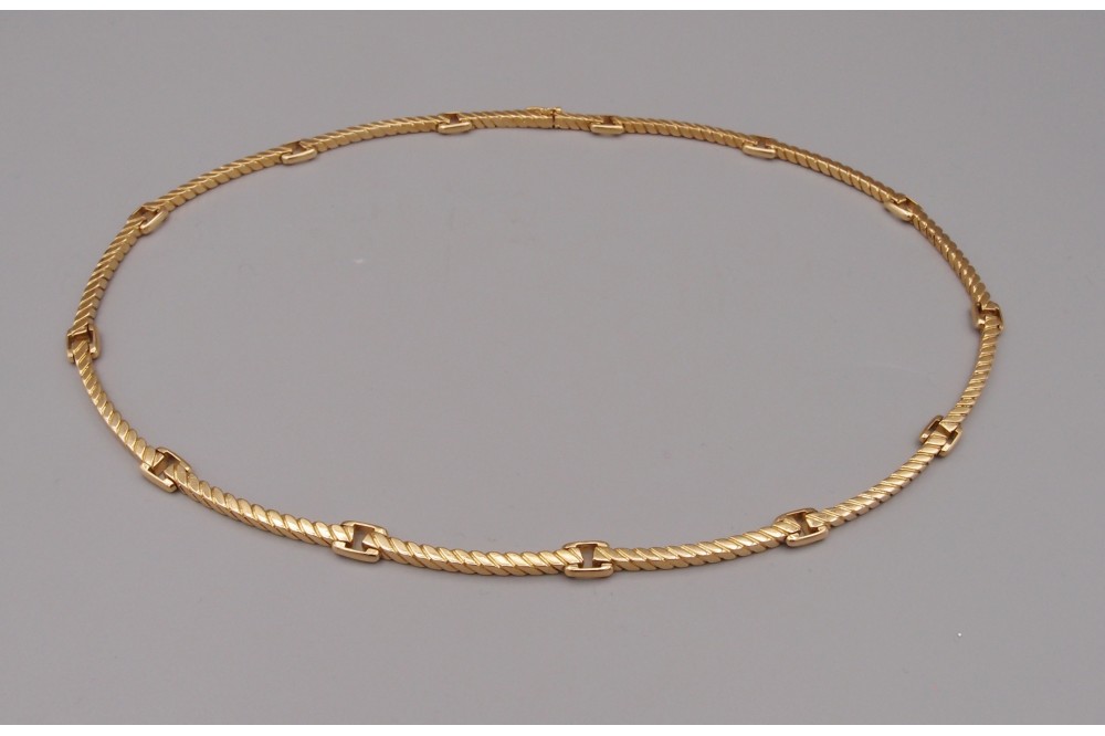 Collier Van Cleef et Arpels , or jaune 18 carats , vers 1980
