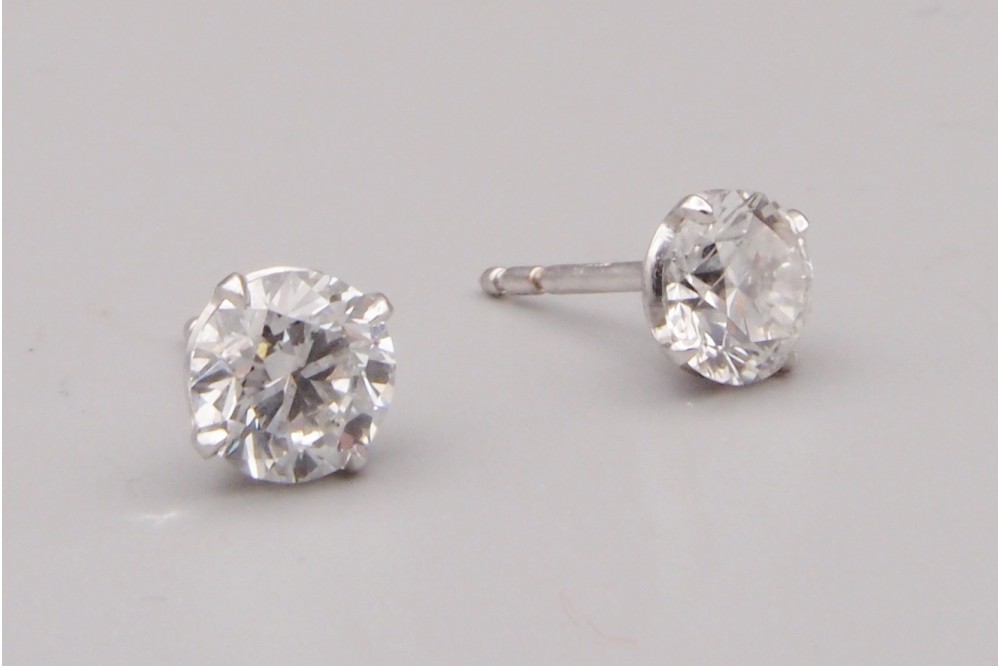 boucles d'oreilles diamants