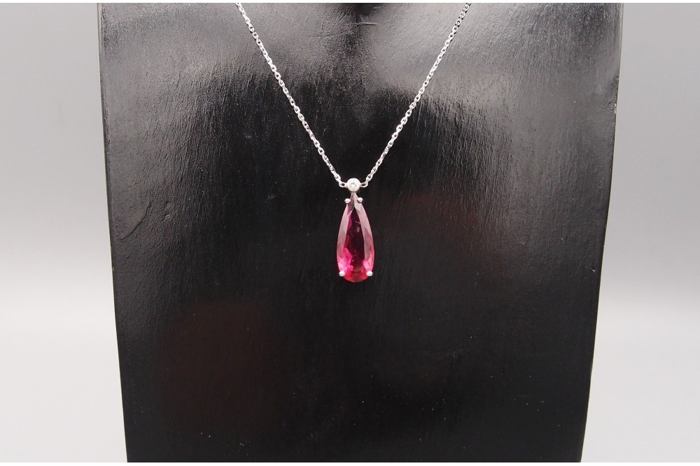 Pendentif tourmaline rose en goutte 3.09 ct chaine or gris