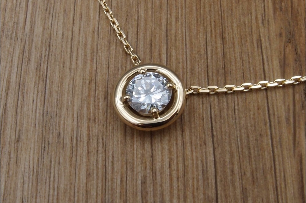 pendentif diamant solitaire sur or jaune