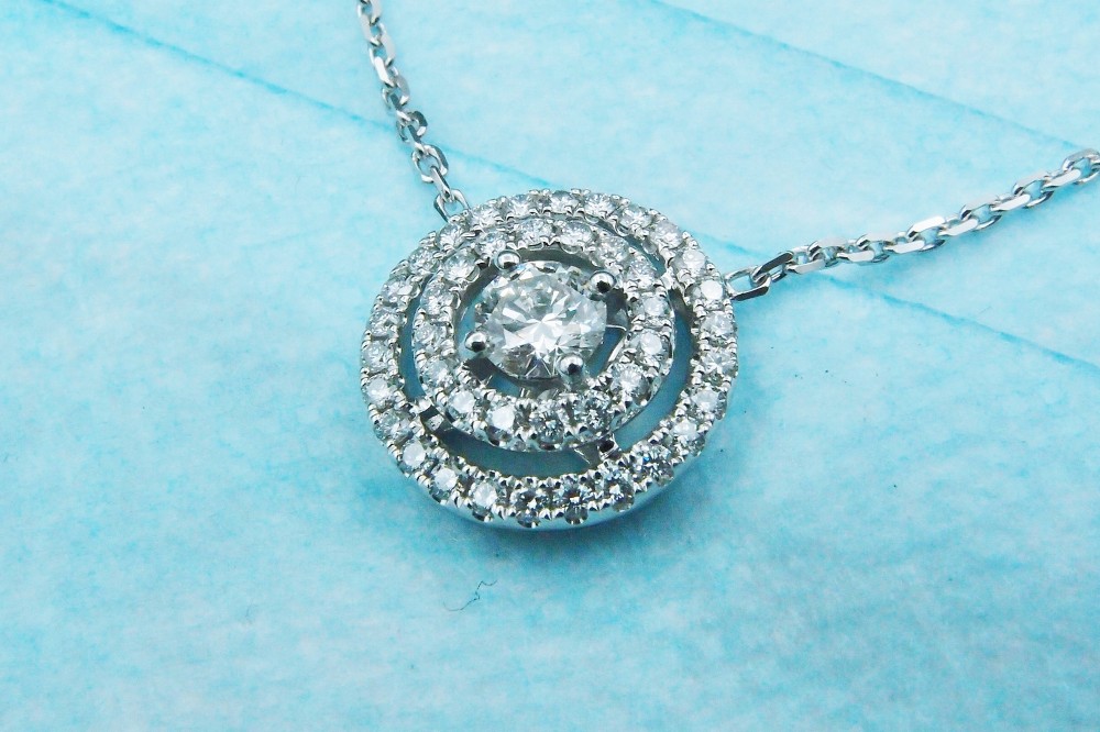 pendentif diamant or gris