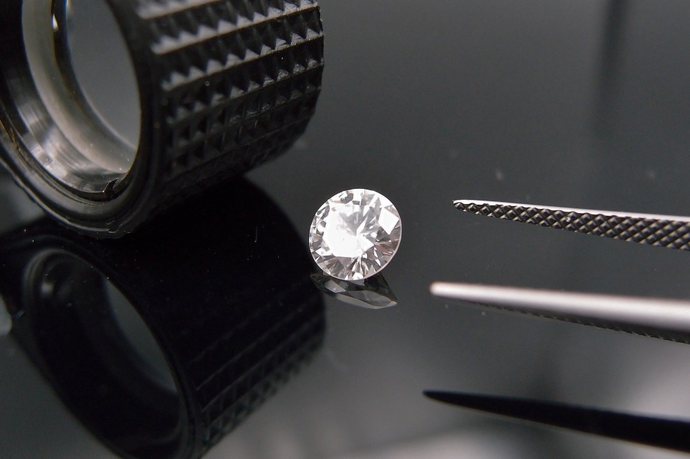 Solitaire Diamant 0.86 ct H/SI2 certificat LFG