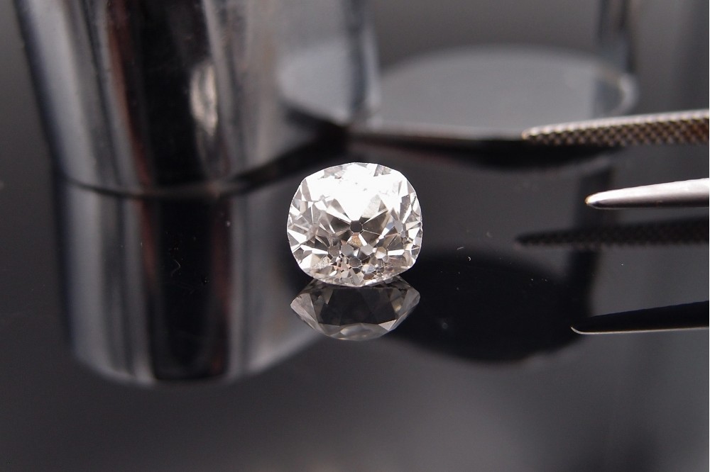 Solitaire Diamant taille ancienne Coussin 1.83 ct G/VVS2 certificat HRD