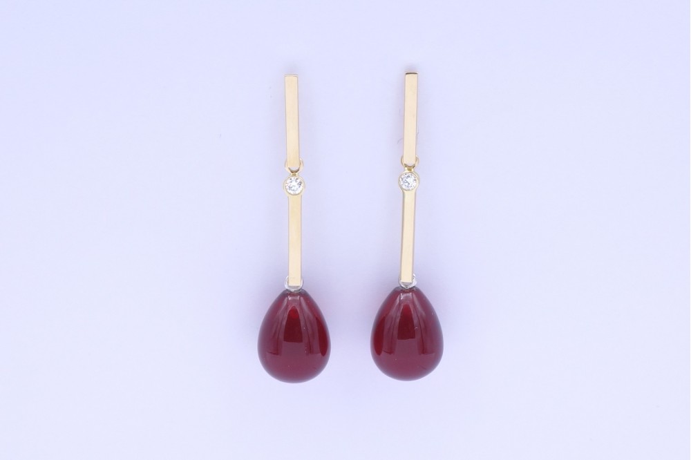 boucles d'oreilles longues modulables en or jaune et diamants