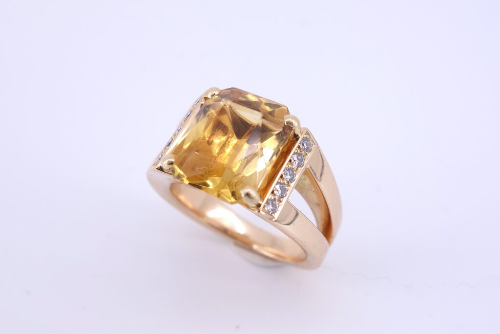 bague or rose citrine