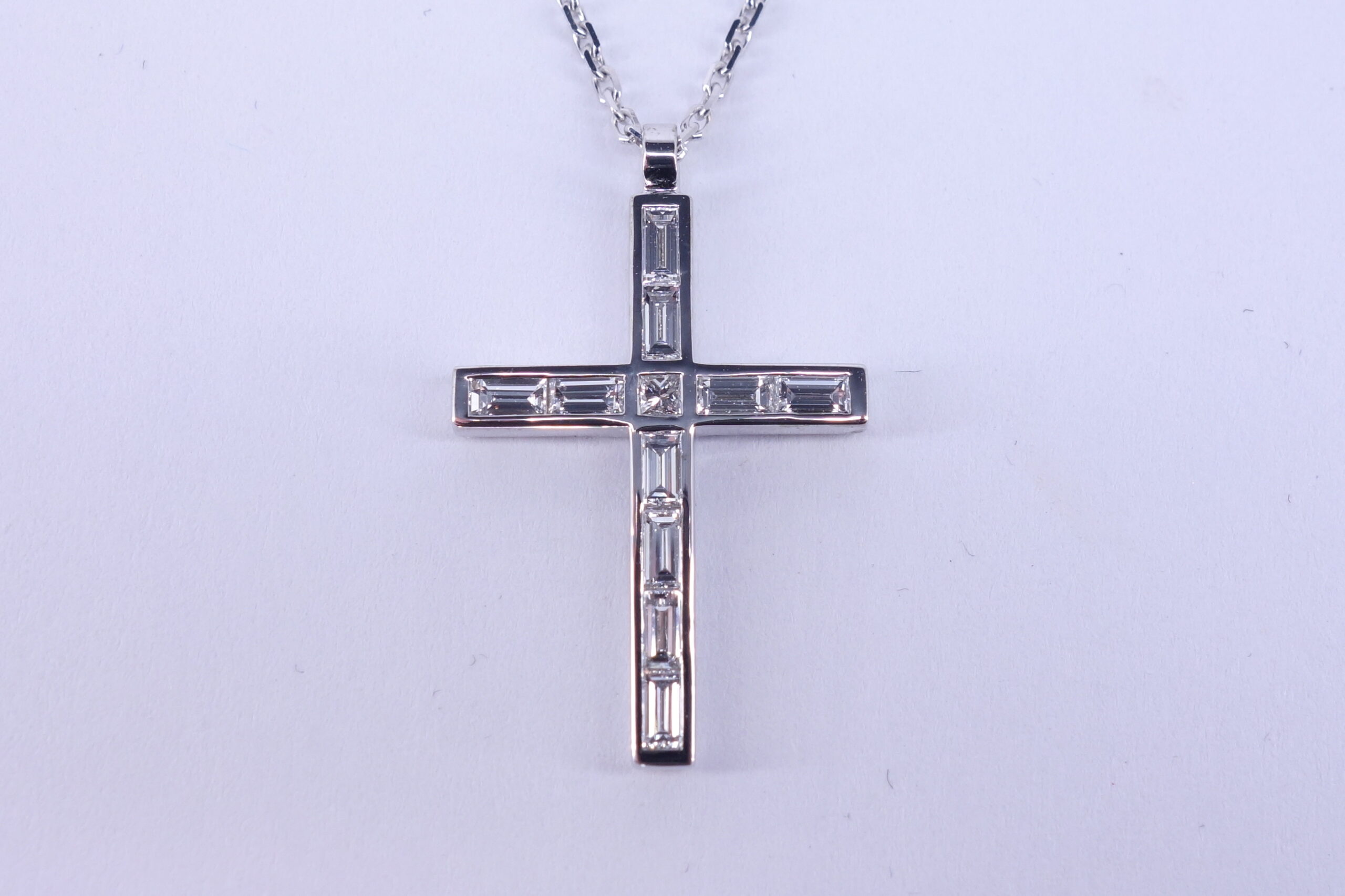 croix diamant baguette
