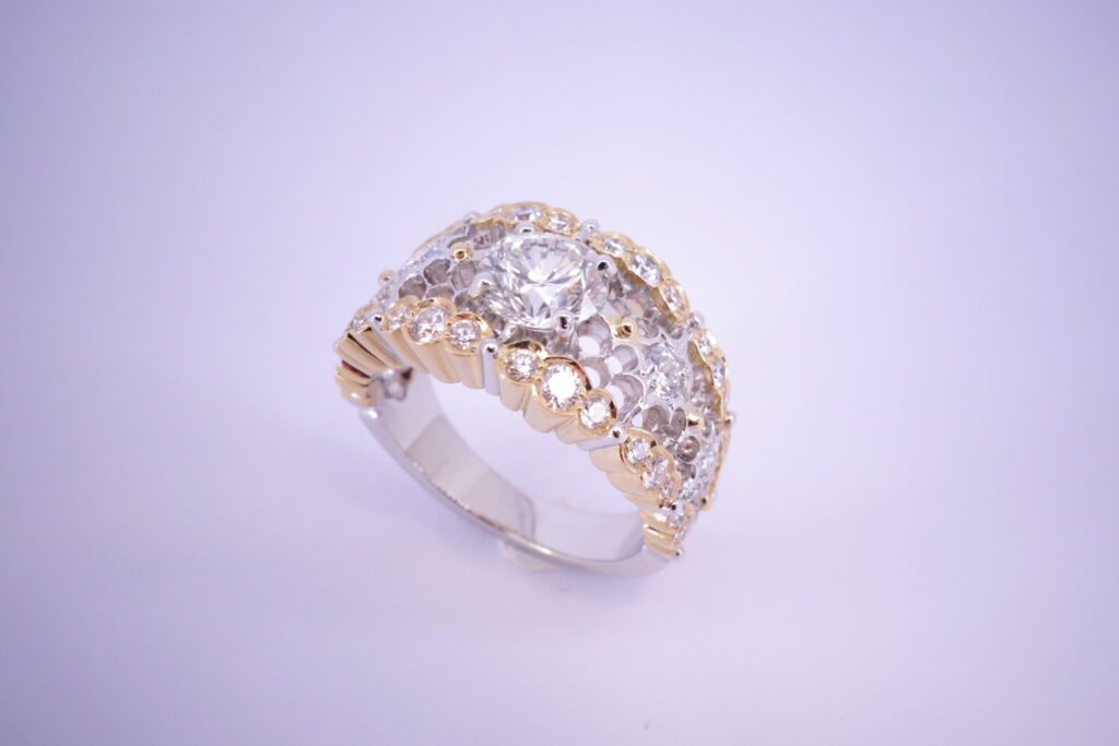 BAGUE « DENTELLE »