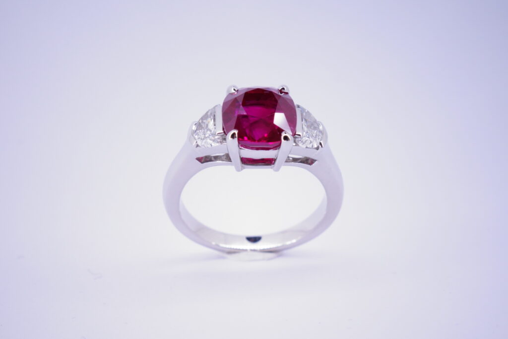 bague rubis et diamants