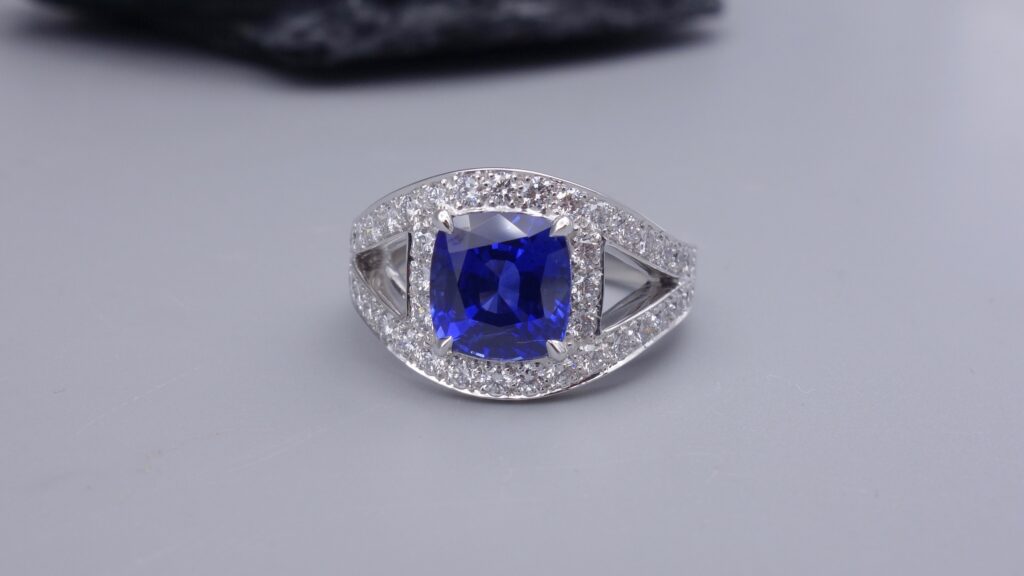 bague saphir coussin