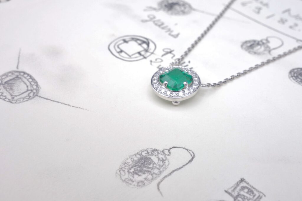 Pendentif émeraude