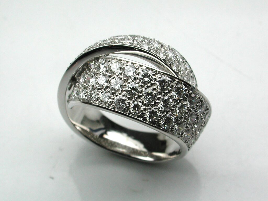 BAGUE RUBAN