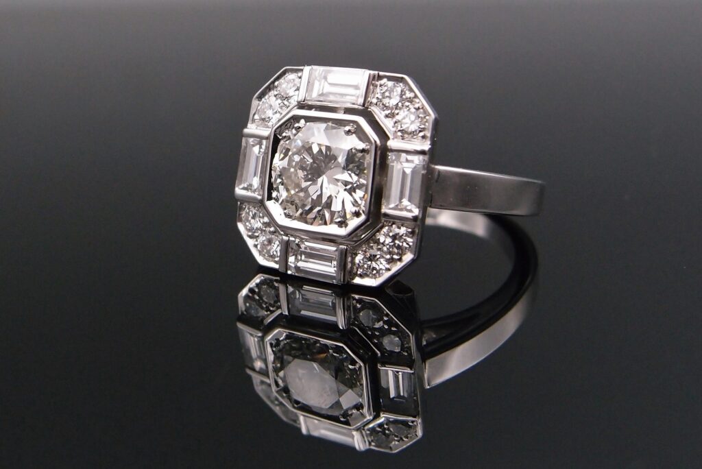 bague art deco diamants