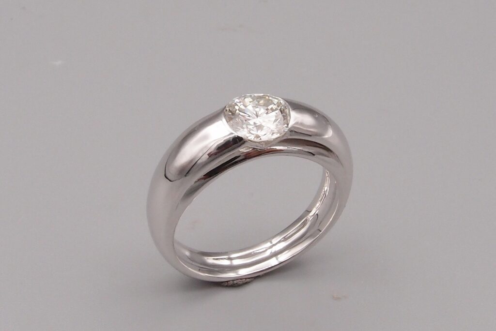 BAGUE JONC DIAMANT