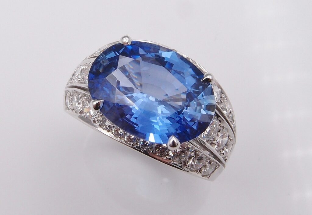 bague saphir or gris