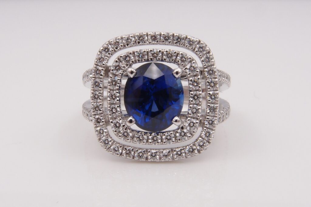 bague saphir coussin