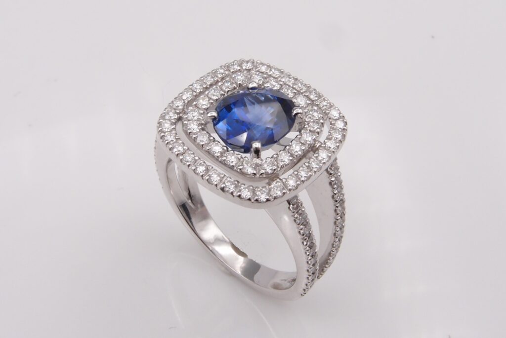 bague saphir coussin