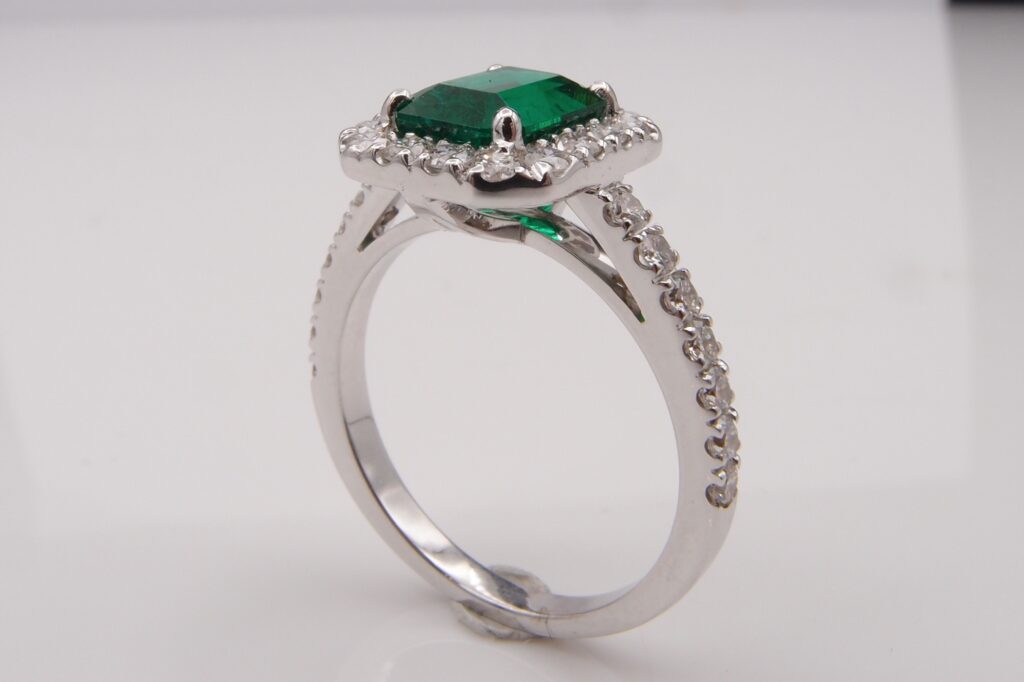 bague saphir diamants