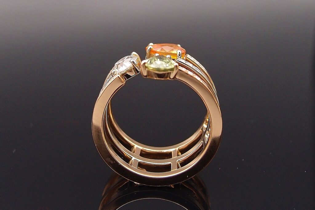Bague diamants et saphirs