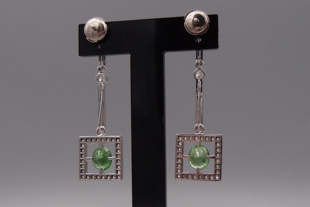 boucles d'oreilles tsavorites diamants