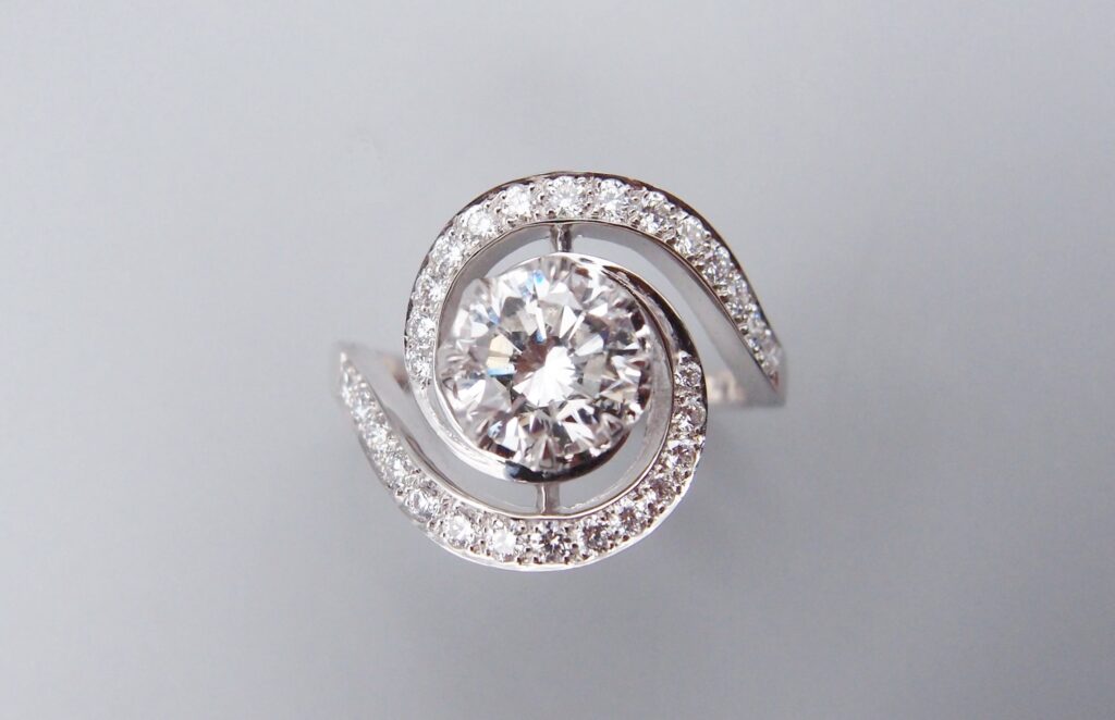 BAGUE TOURBILLON DIAMANTS 0,98 CARAT E/VS1
