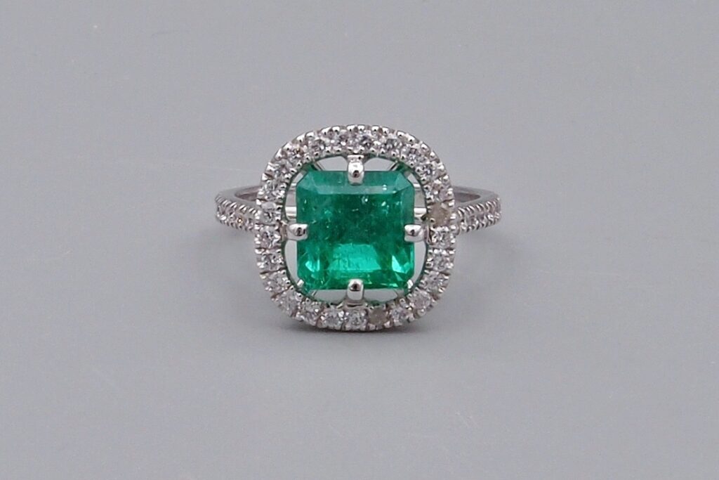 bague fiançailles émeraude diamants