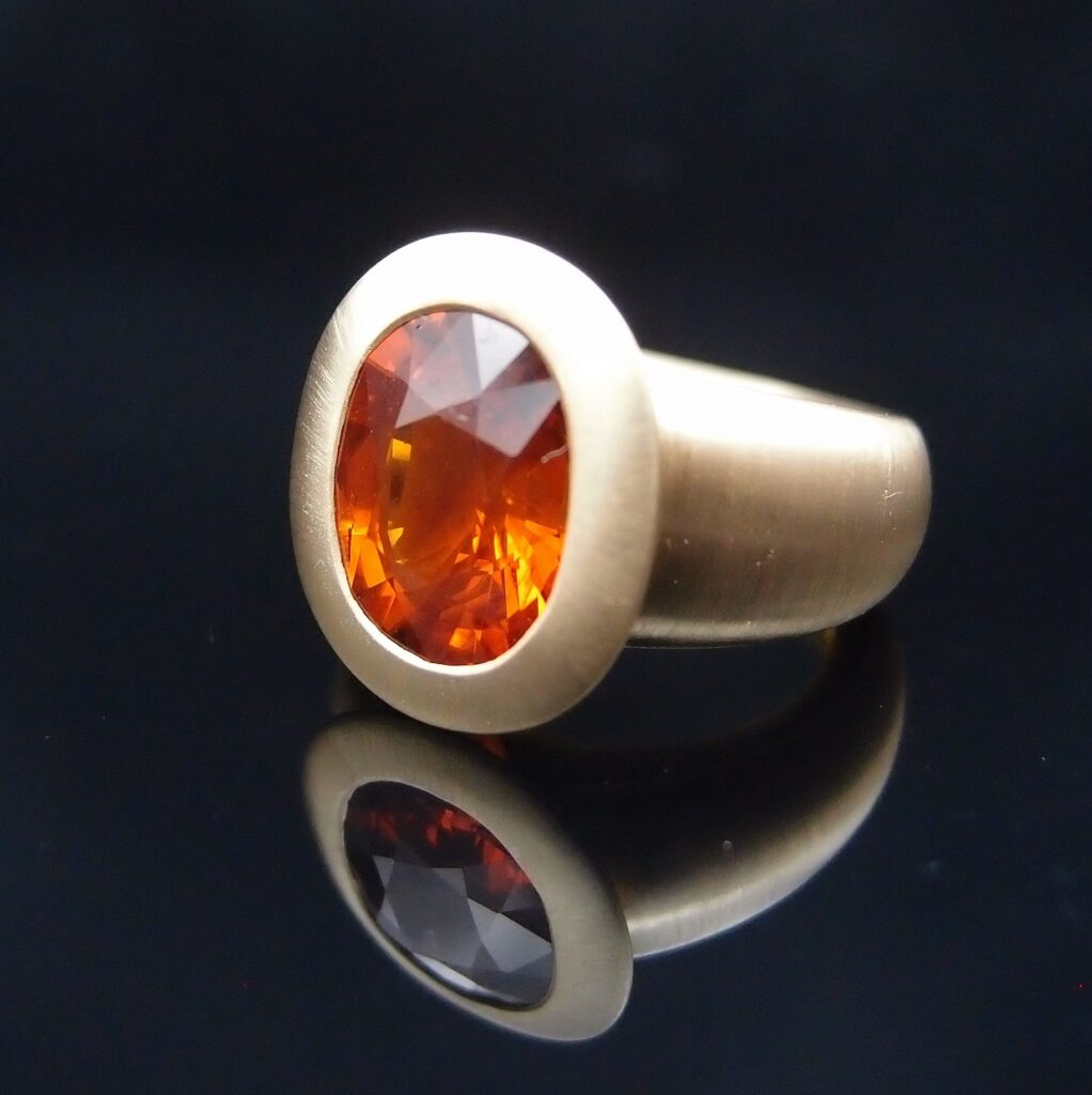 BAGUE « TEIL » OR JAUNE ET SPESSARTITE