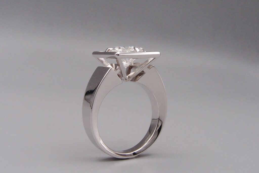 création bague diamant Van Hoye