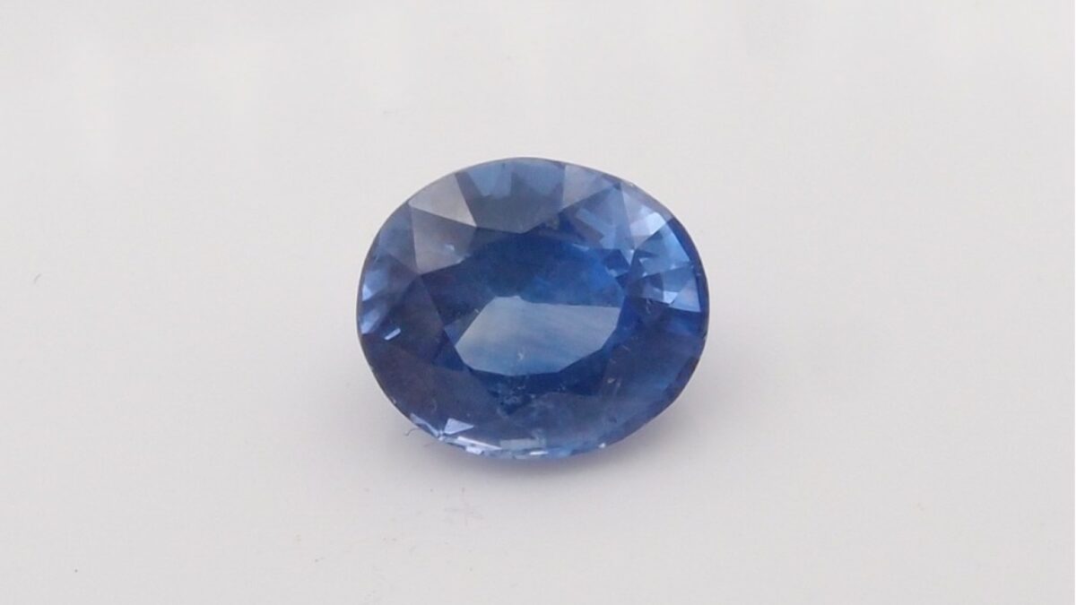 Saphir Rose De Ceylan - Pierre Ovale 28x22 Mm - Naturelle - Chauffée - Qualité CE