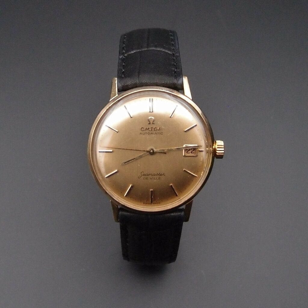 Montre bracelet Omega automatique « Seamaster De Ville » , or 18 carats , vers 1965 .