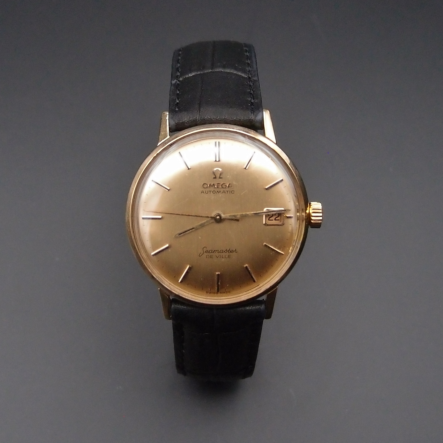 Montre bracelet Omega automatique « Seamaster De Ville » , or 18 carats , vers 1965 .