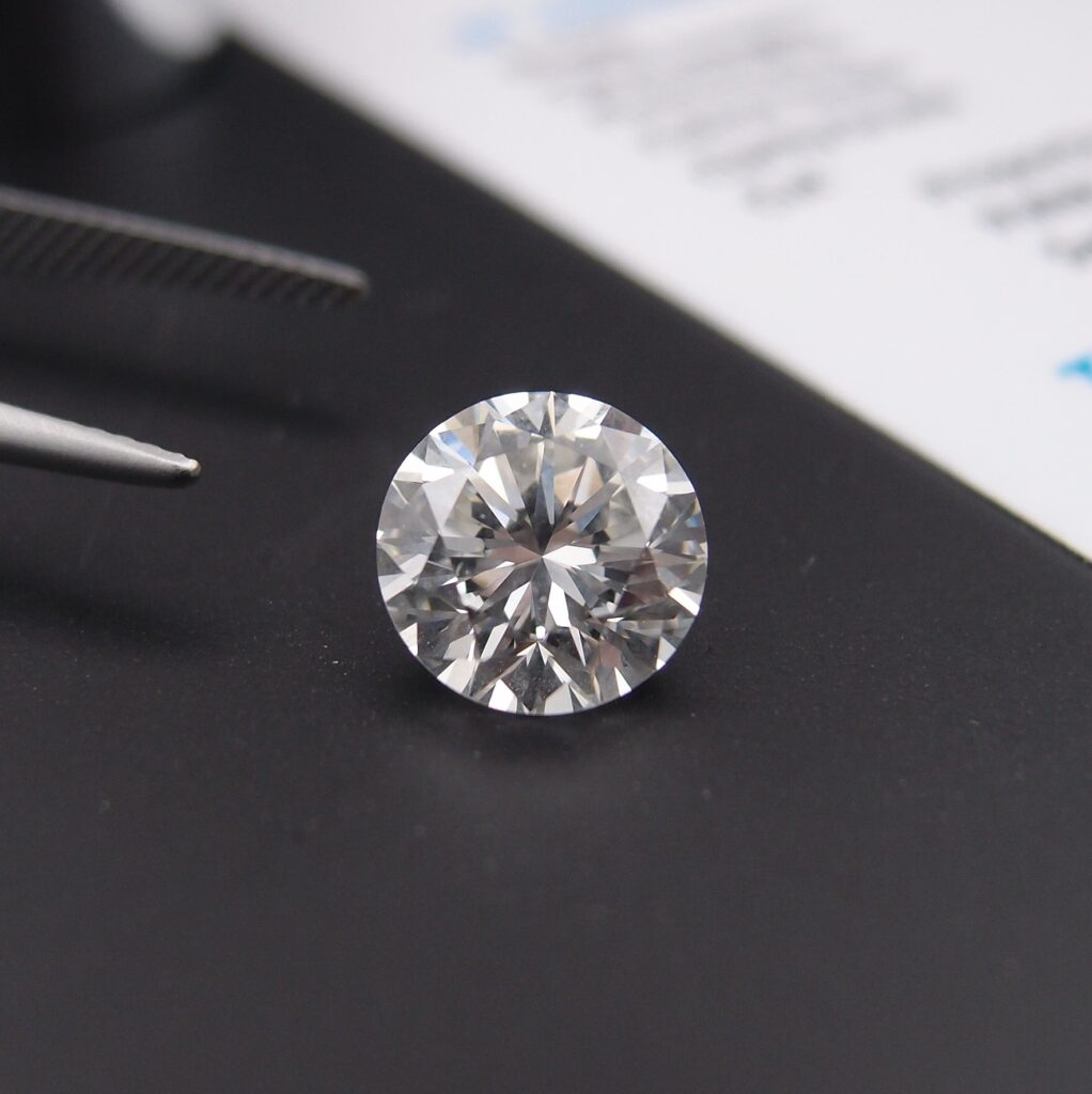 DIAMANT 2.61 CTS TAILLE BRILLANT H/ SI1 CERTIFICAT HRD