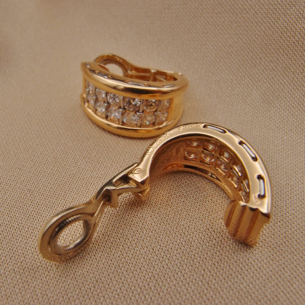 Boucles d'oreilles Cartier or jaune 18 carats diamants