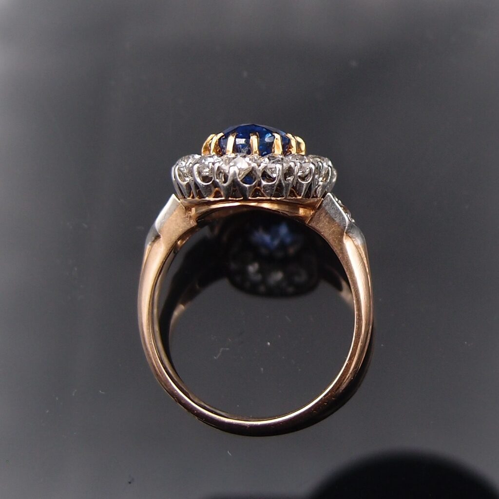 Bague Pompadour Saphir et diamants