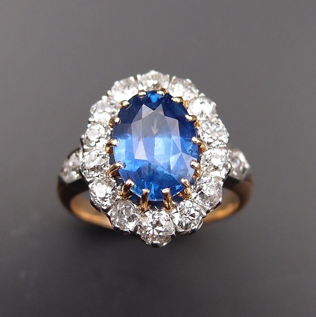 Bague Pompadour Saphir et diamants