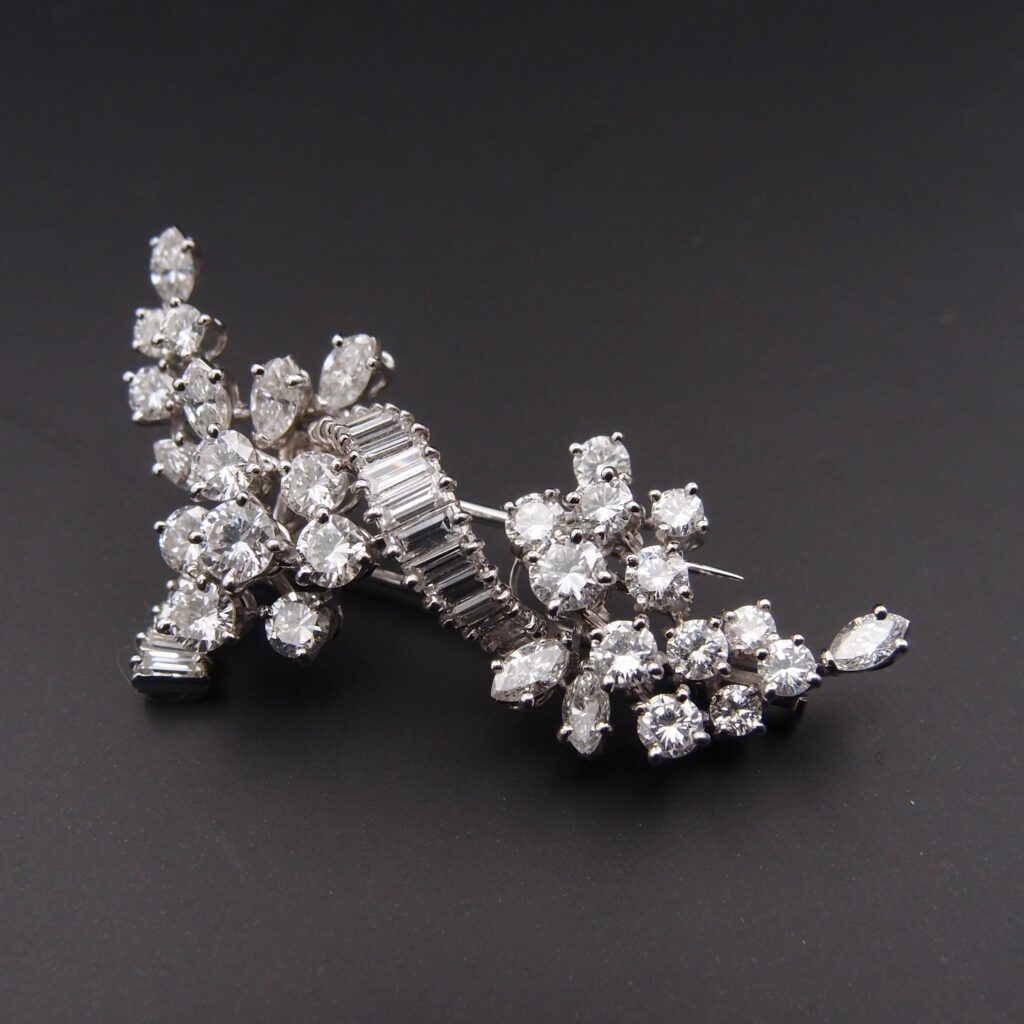 Broche clip platine et diamants vers 1960