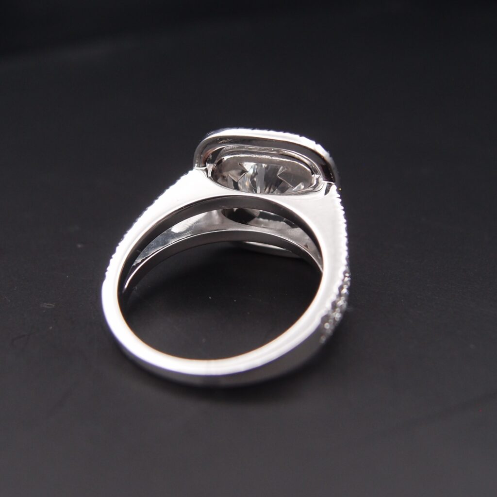 Bague double entourage Diamant central 1.20 ct
