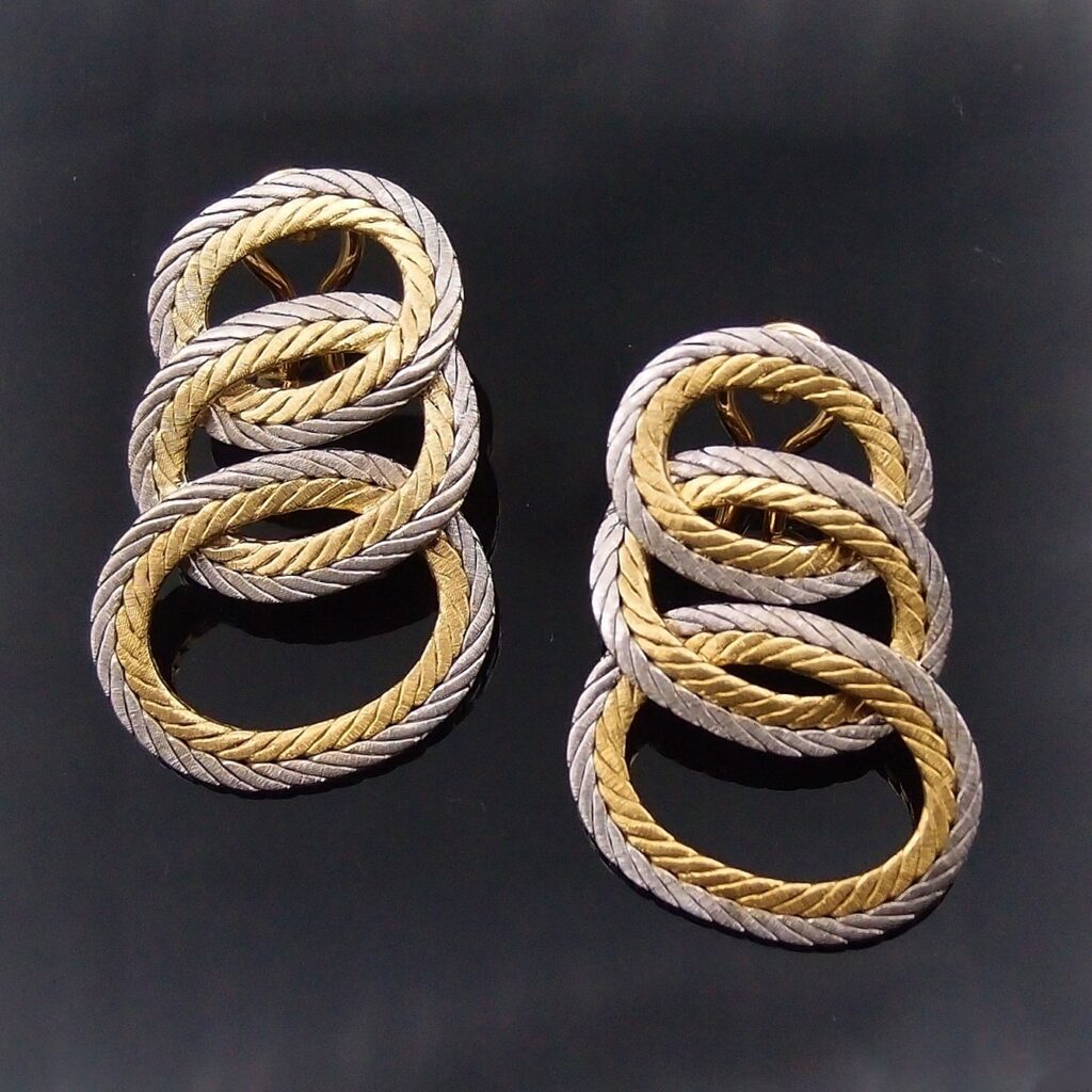 Buccellati gold earrings circa 1990