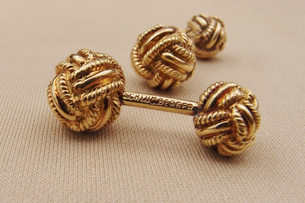 Paire de boutons de manchettes Pelotes en or jaune 18 carats signée Jean Schlumberger vers 1970