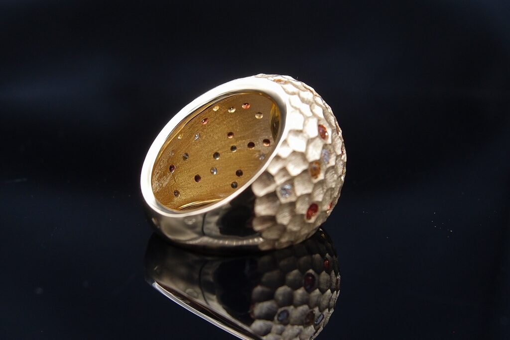 bague boule martelée