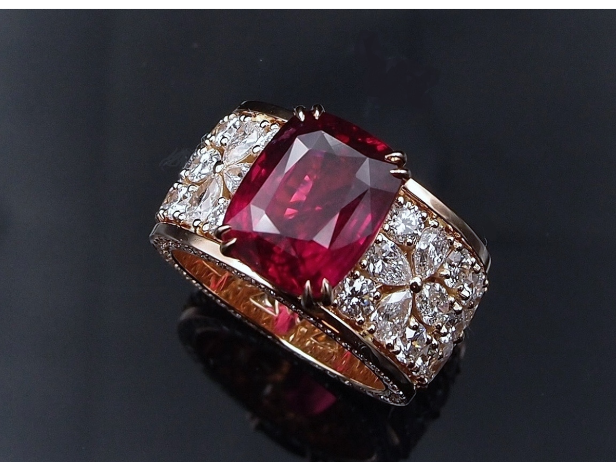Bague bandeau rubis et diamants en or rose